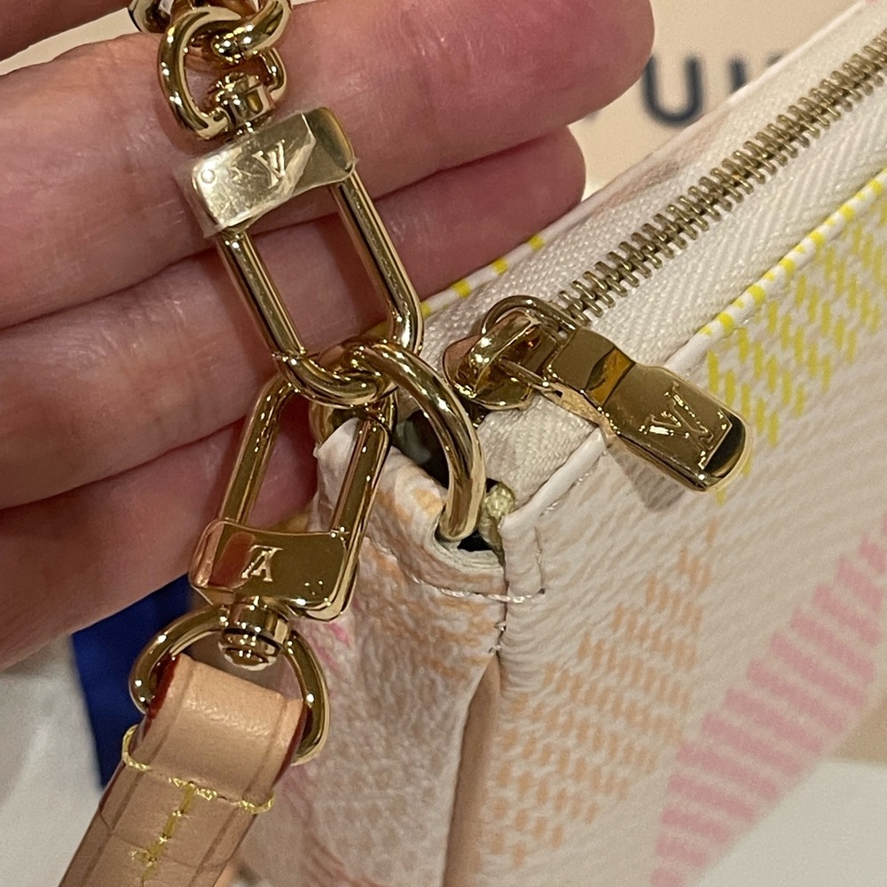 Louis Vuitton Pochette Accessoires NM - Picture 4 of 15